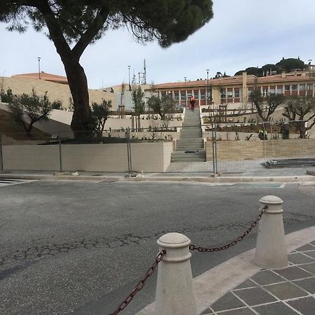 Appartement Spacieux Et Calme Classe 4 Etoiles, A 300M De La Mer Sainte-Maxime Zewnętrze zdjęcie