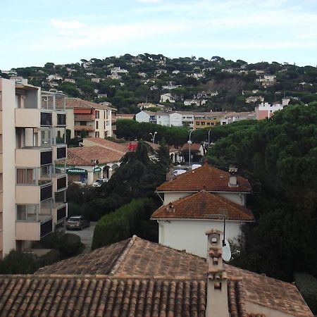 Appartement Spacieux Et Calme Classe 4 Etoiles, A 300M De La Mer Sainte-Maxime Zewnętrze zdjęcie